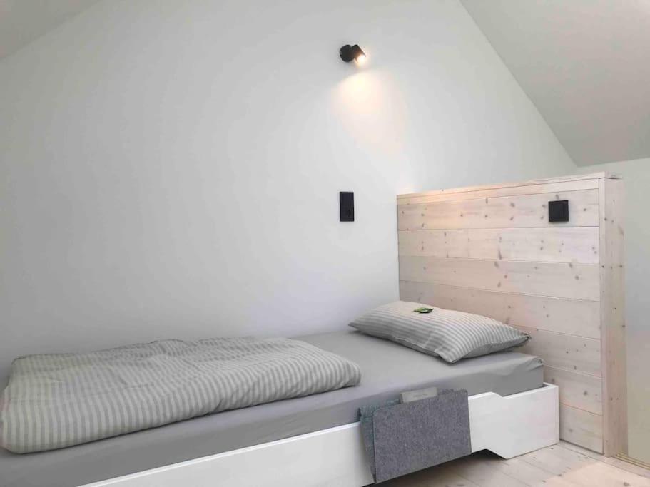 Eifelhausaufzeit-Vulkaneifel-Architekten-Chalet Mit Sauna Im Vulkankrater Immerath Εξωτερικό φωτογραφία